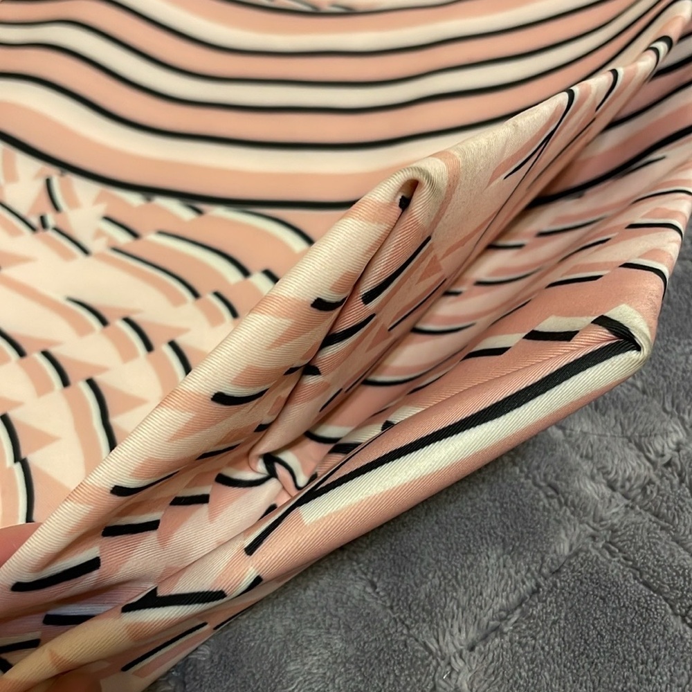Longchamp Pink Patterned Nylon Tote Bag - Picture 8 of 15